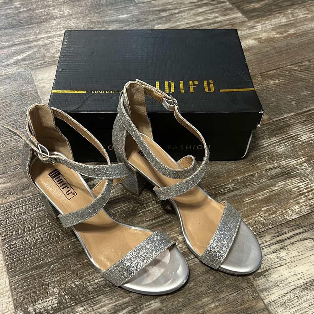 Sparkle Heels ✨